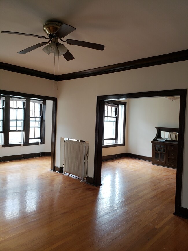 Building Photo - 146 N Humphrey Ave