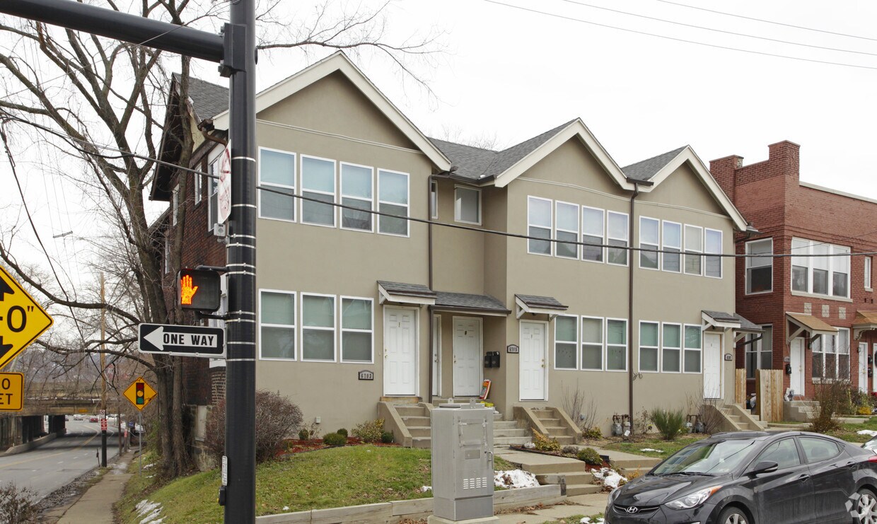 Foto del edificio - 6703-6707 Mcpherson Blvd
