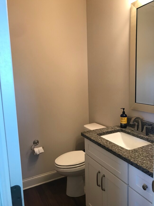 Half bath - 1420 Adams St