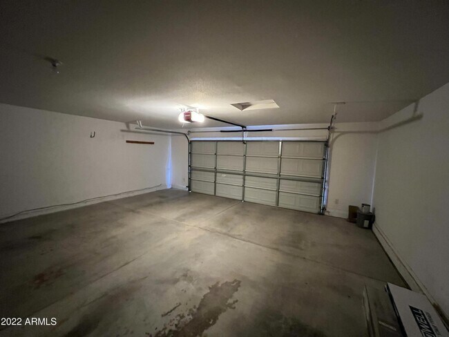 Building Photo - 6426 W Lariat Ln