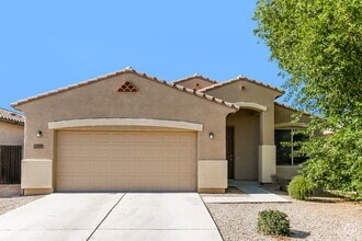Building Photo - 1700 W Loemann Dr