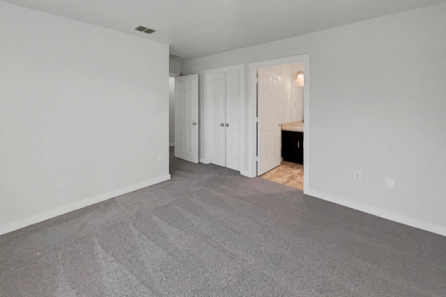 Building Photo - 4640 Corregidor St