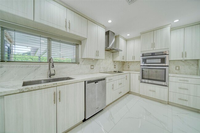 Foto del edificio - 6431 Scott St