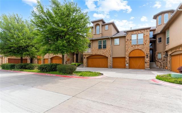 Building Photo - 2635 Villa Di Lago Dr