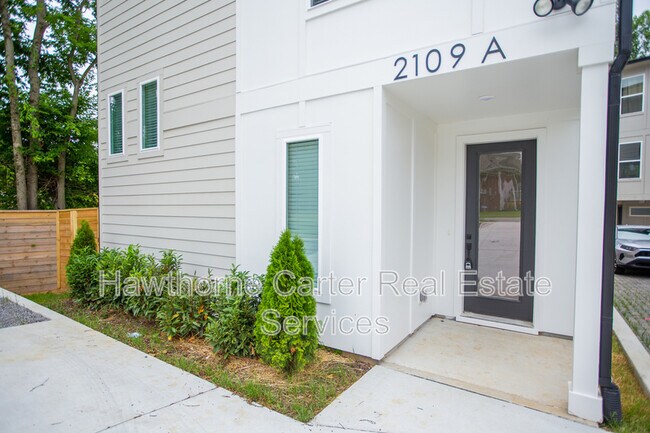 Foto del edificio - 2109 23rd Ave N