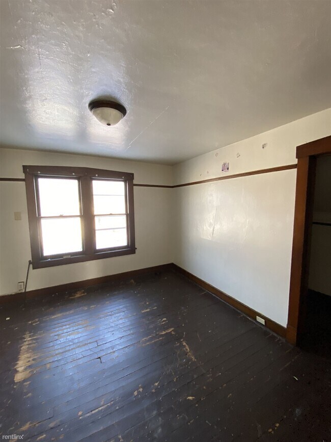 Foto del edificio - 3 br, 1 bath House - 902 West McClure Avenue