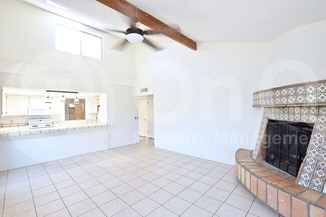Building Photo - 10456 E La Palma Ave