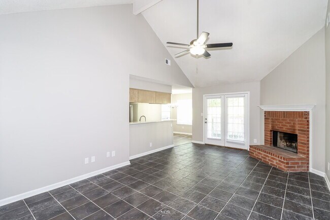 Building Photo - 9598 Daly Dr