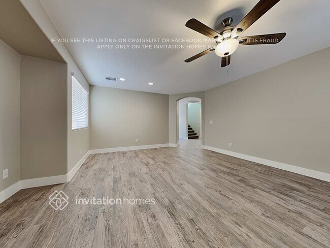 Foto del edificio - 5966 Banbury Heights Way