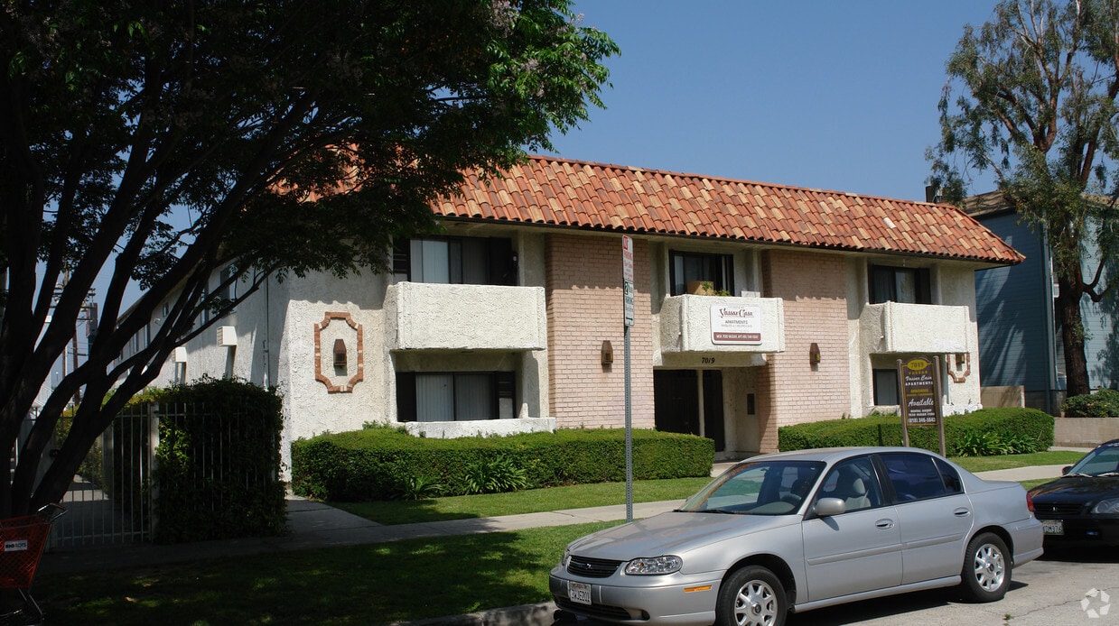 Building Photo - Vassar Casa Apartments