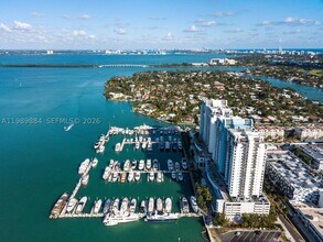 Building Photo - 1800 Sunset Harbour Dr