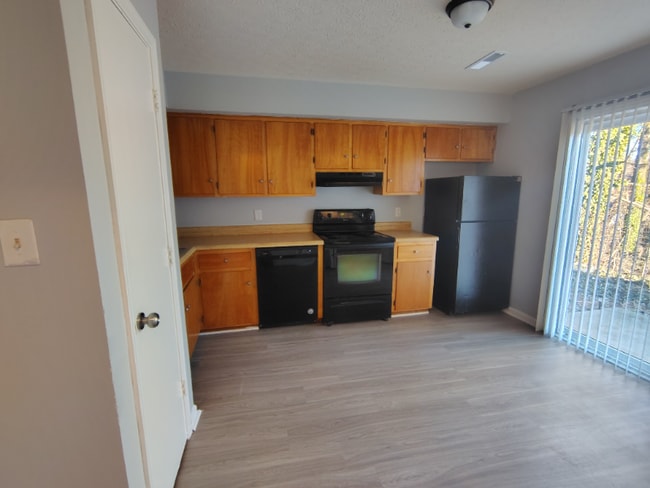 Building Photo - 16 Duiguid Dr