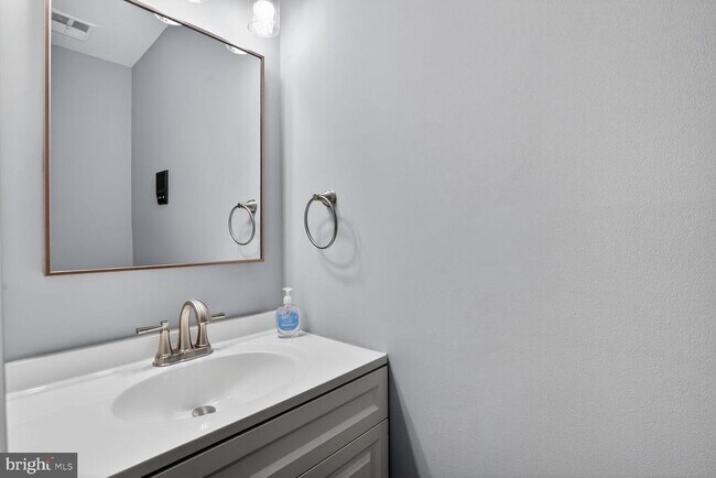 Foto del edificio - 4071 Championship Ct