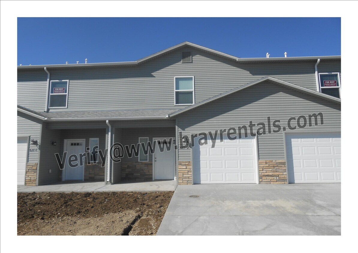 Foto principal - 621 Zenith Ln