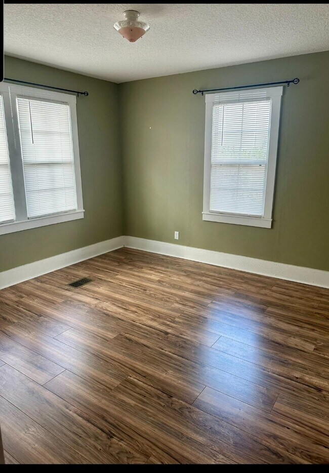 Foto del edificio - 2595 NE Beulah Church Rd