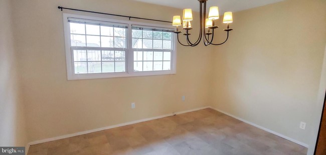 Building Photo - 45354 Stark Dr