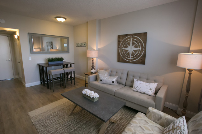 Dining/Living Room - Lakeview Tower-62+ Community