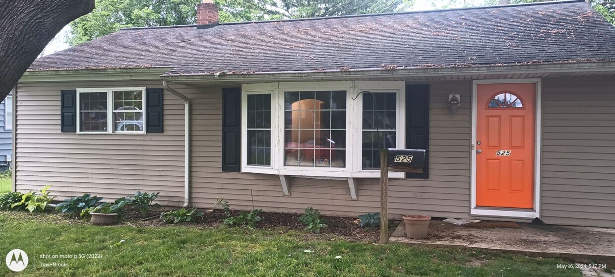 Primary Photo - 525 Capri Road Lancaster, PA 17603