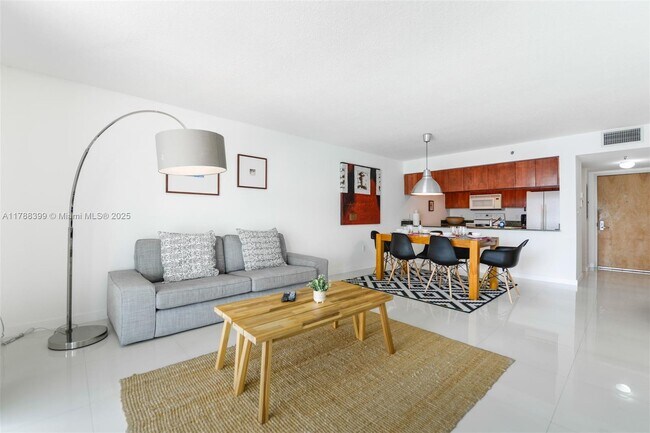 Foto del edificio - 1200 Brickell Bay Dr