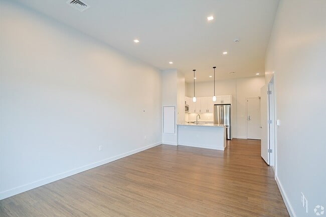 Building Photo - 45 E Central St