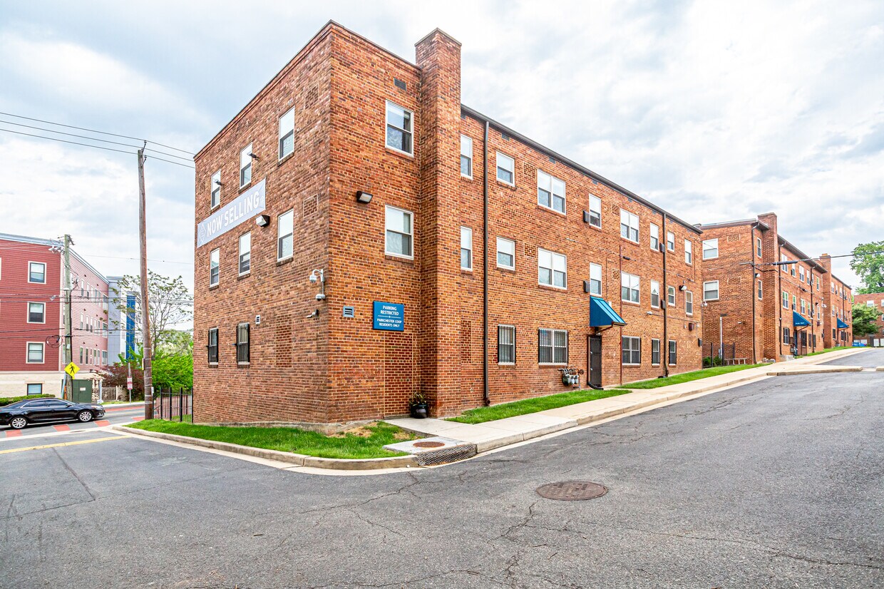 2647 Martin Luther King Jr Ave SE, Washington, DC 20020 Townhome