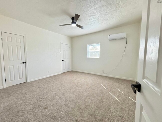 Building Photo - 1810 Britain St