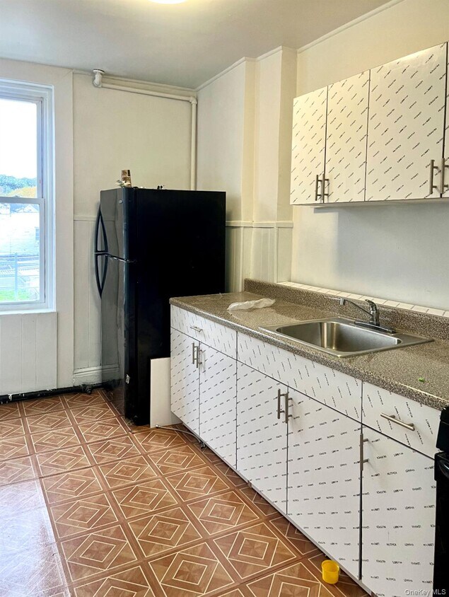 Foto principal - 88-15 Jamaica Ave