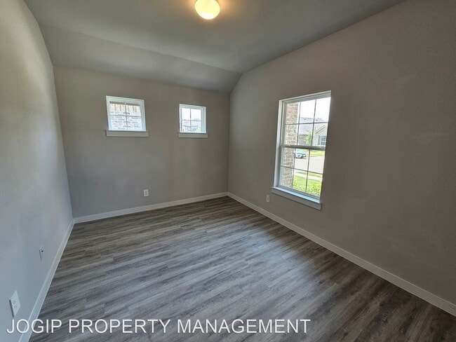 Building Photo - 4 br, 2 bath House - 2528 Moser Lane