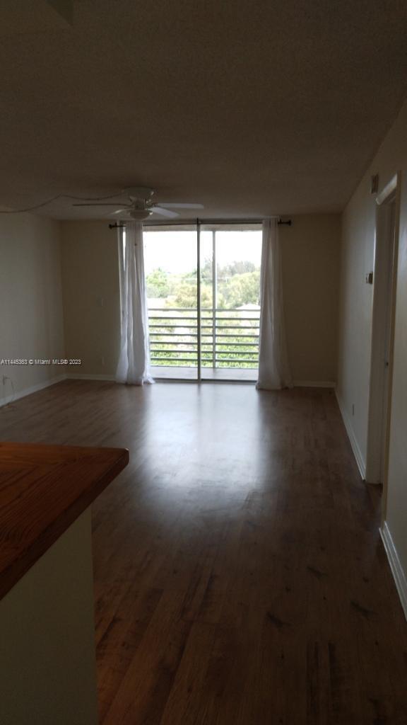 Foto del edificio - 406 NW 68th Ave