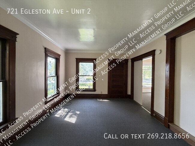 Foto del edificio - 721 Egleston Ave