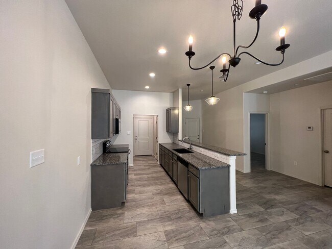 Foto del edificio - Spacious 3-Bedroom Home – Your Perfect Fam...