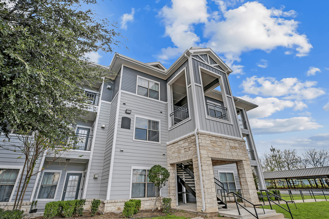 Building Photo - Frontier East Apartments