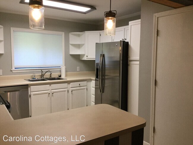 Building Photo - 2 br, 2 bath House - 23 Lake Drive F8