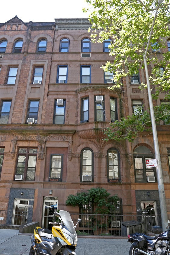 Building Photo - 150 W 75th St