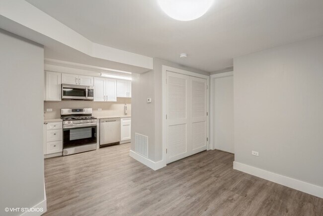 Foto del edificio - 4941 S Champlain Ave