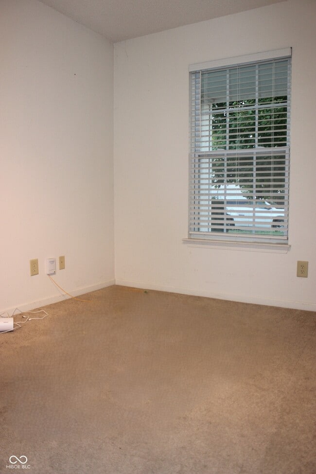 Building Photo - 2992 Sentiment Ln