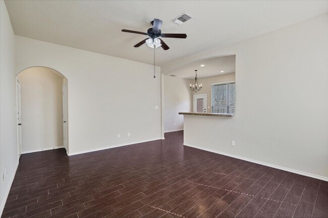 Building Photo - Nice 3 Bedroom Duplex located in New Braun...