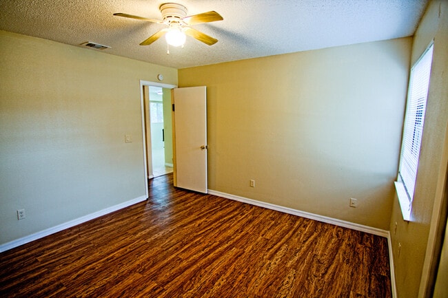 Building Photo - 2815 Fayson Cir