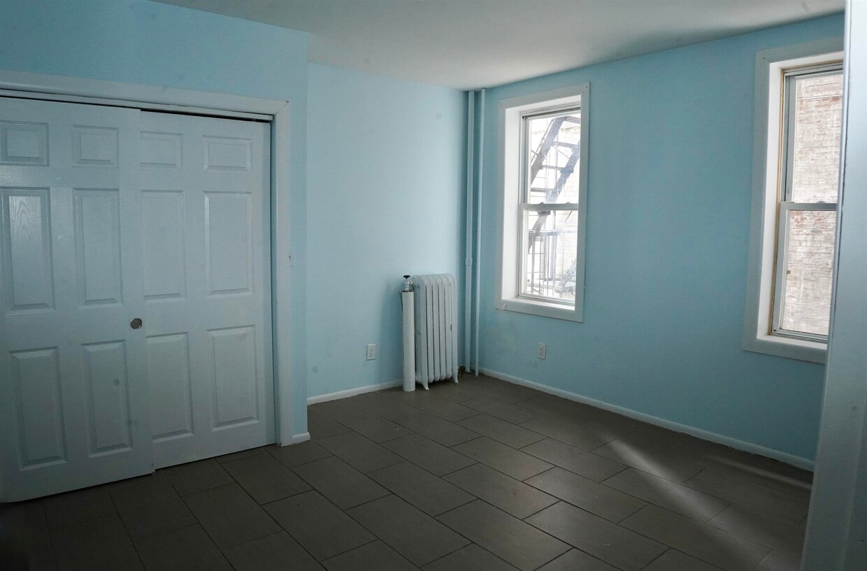 Foto principal - 201 45th St
