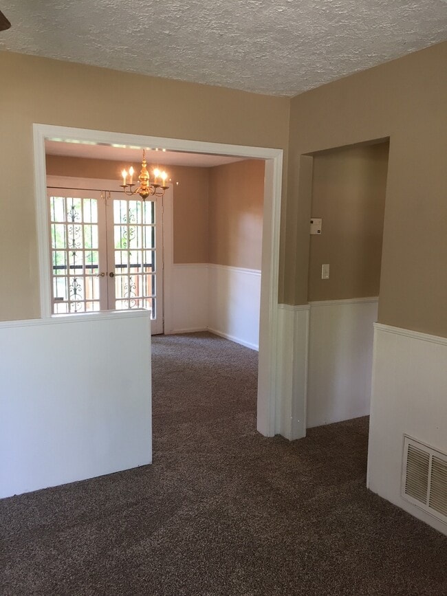 Foto del edificio - Home You’ll Love Coming Home To