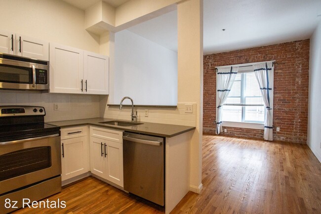 Building Photo - 1 br, 1 bath House - 1425 Washington St #205