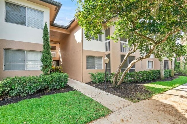 Foto del edificio - 9899 Westview Dr