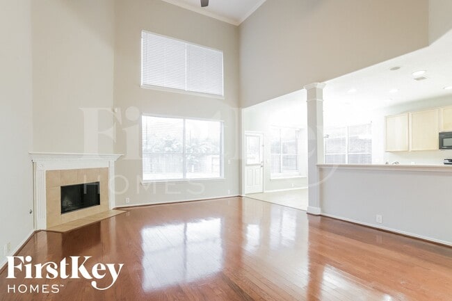 Foto del edificio - 5411 Baldwin Elm St