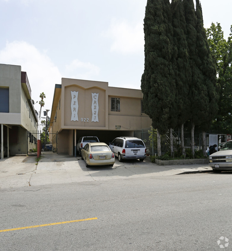 Primary Photo - 922 S Normandie Ave