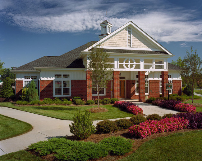 Entrada de Park en Oaklawn Clubhouse - Park at Oaklawn