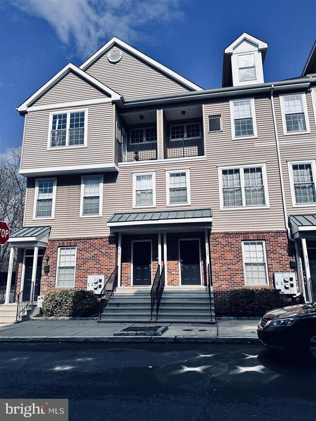 Foto del edificio - 3159 W Thompson St