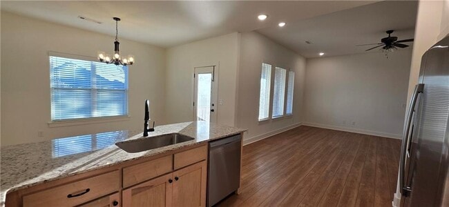 Foto del edificio - 951 E Buchanan St