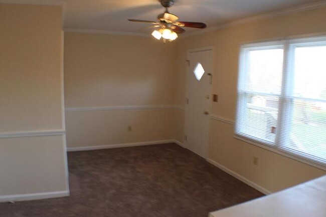 Building Photo - 643 Lancer Dr Concord, NC 28027