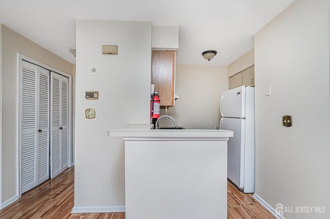 Building Photo - 212 Blew Ct