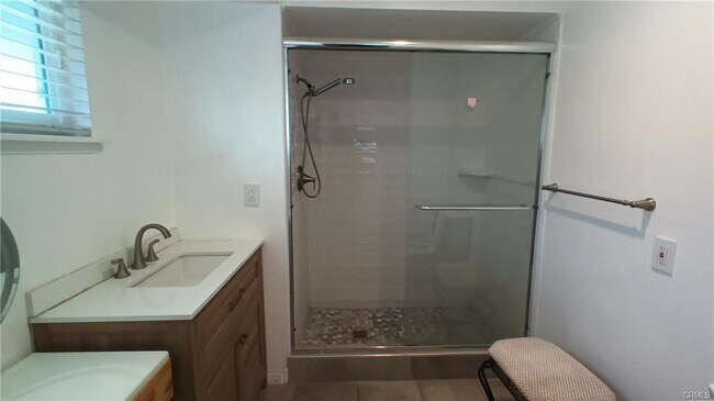 Foto del edificio - 20644 Collegewood Dr